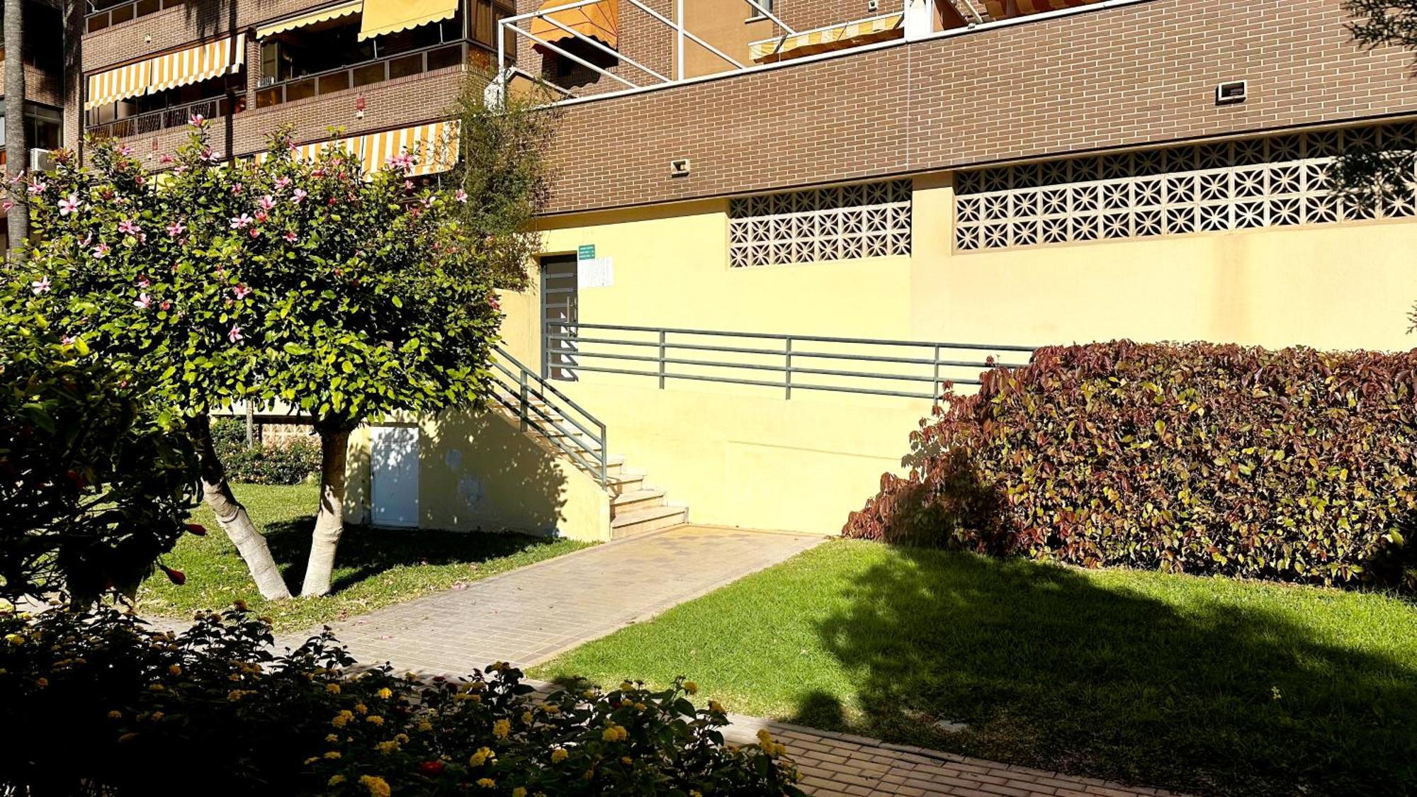 Lejlighed Oeste Parking-wifi-piscina *