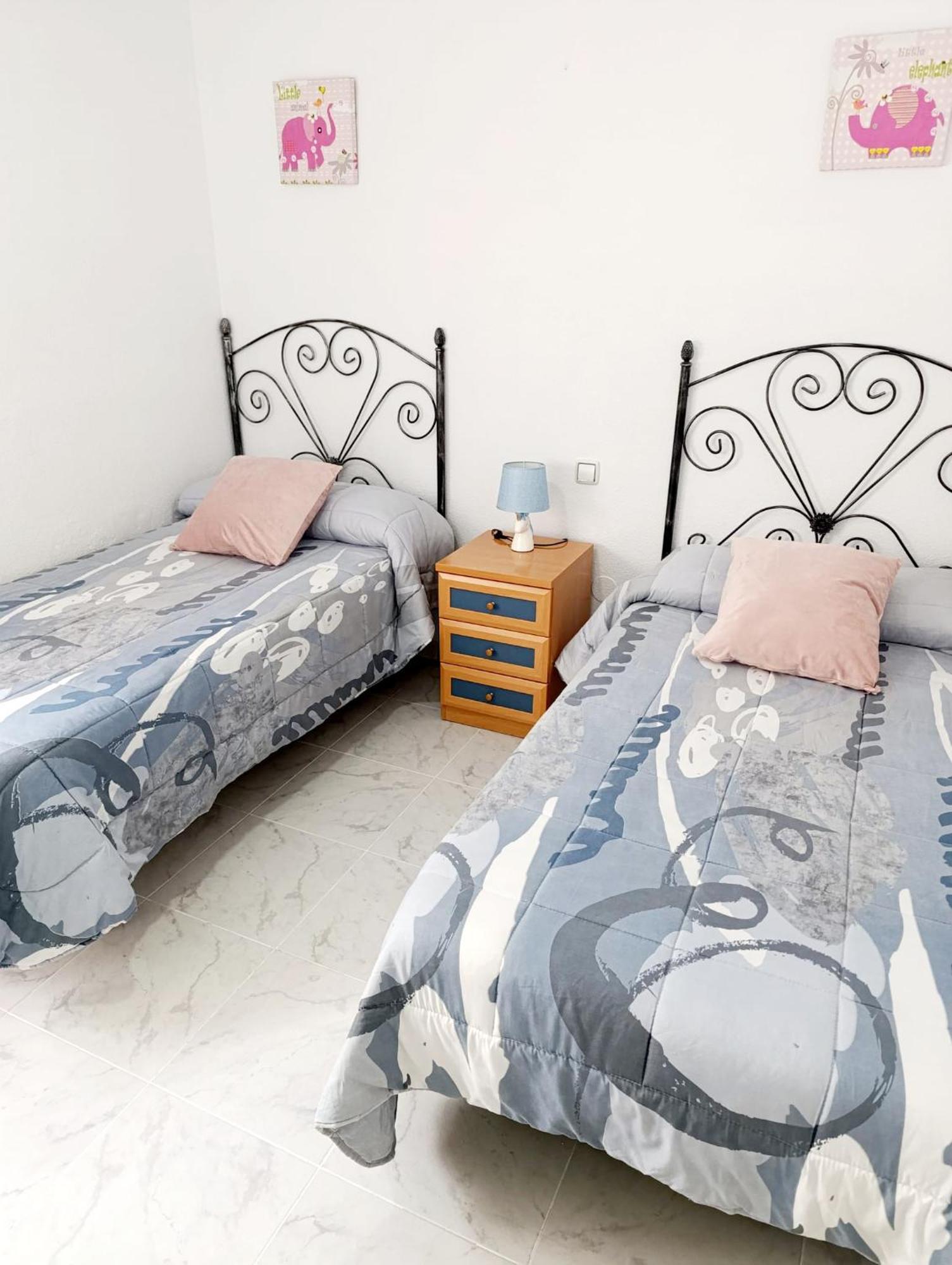 Lejlighed Oeste Parking-wifi-piscina *